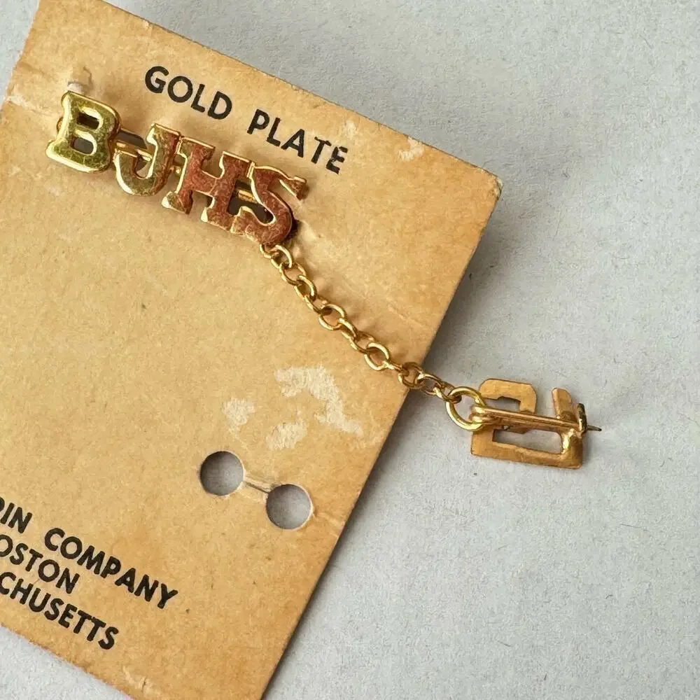 Bale Pin Company BJHS 1957 NWT Brooch Class Pin Gold Plated Boston High School